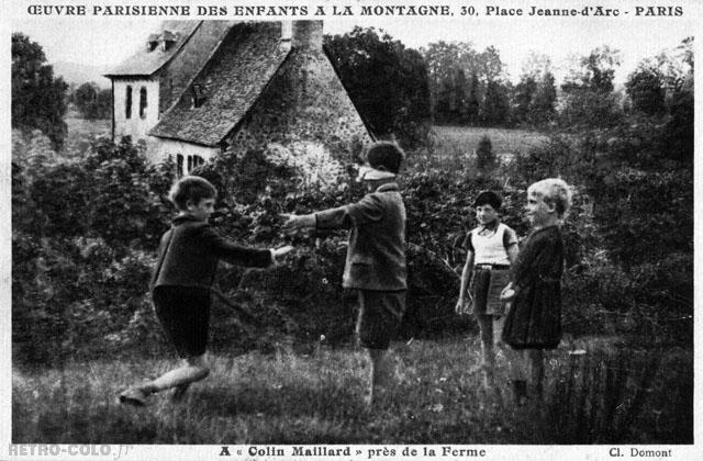 Colin-maillard prs de la ferme - Oeuvre Parisienne des Enfants  la Montagne