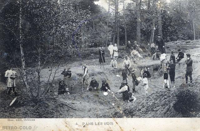 Dans les bois - Colonies de Vacances des Petits Orlanais