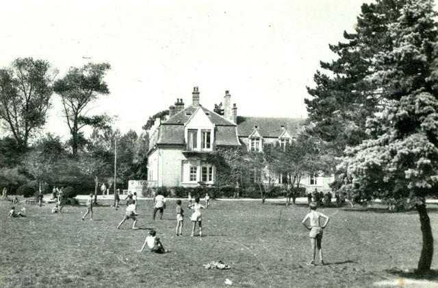 Jeux dans le parc - Colonie de Vacances des Houillres