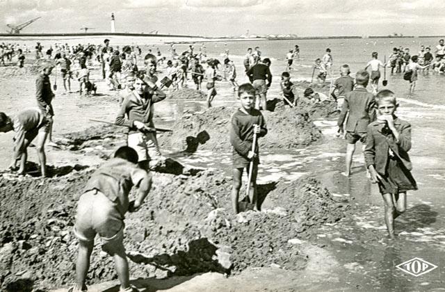 Jeux de plage en colonie - Dunkerque