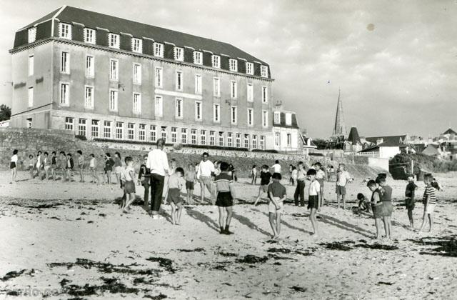 Jeux sur le sable - Colonie de Vacances de Rouen