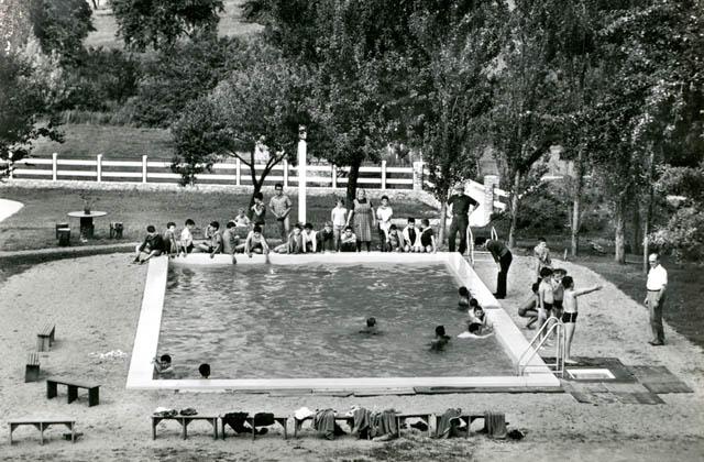 La piscine - Colonie de vacances à Avézé