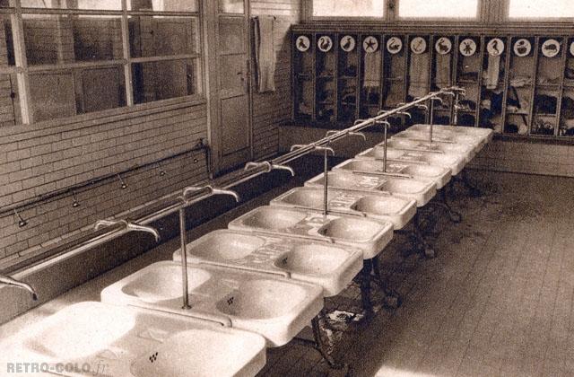 Les lavabos - Colonie Sanitaire de la Pierre-Attelée