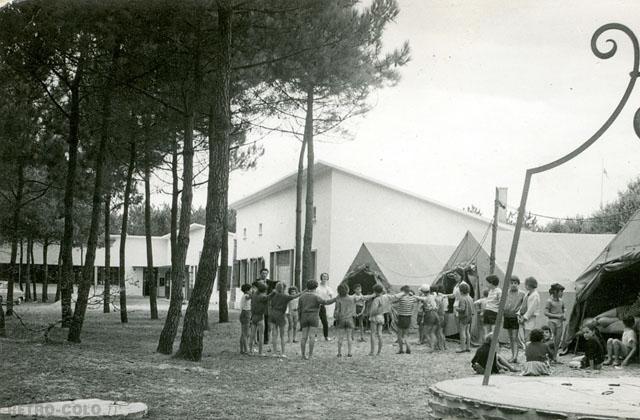 Ronde au camping - Colonie de Vacances Madeleine-Emilien Charrier-Bastard