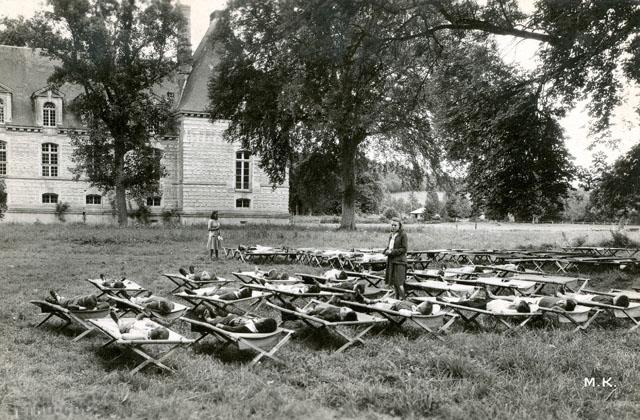 Sieste  la colonie sanitaire de Fervaques