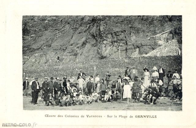Sur la plage de Granville - Oeuvre des Colonies de Vacances