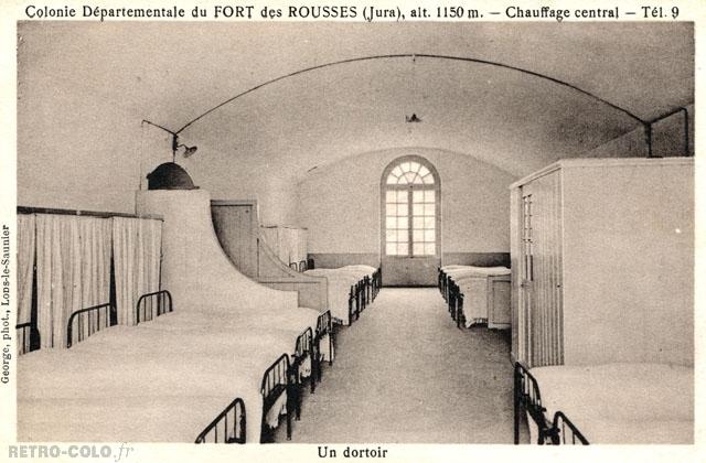 Un dortoir - Colonie Départementale du Fort des Rousses