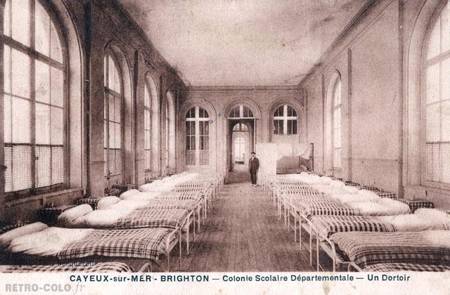 Un dortoir - Colonie Scolaire du dpartement de la Somme